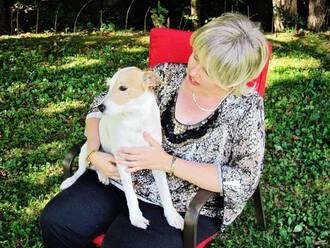 Romance Author Samantha Fury and her beloved Jack Russell 